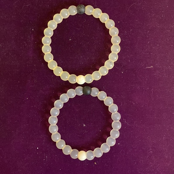 Two Lokai Bracelets Brand New Never Worn Small Wrists White and Black Bead - Picture 2 of 5